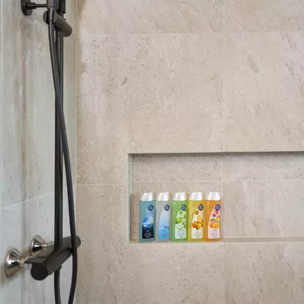 Suihkusaippua Sport 300ml - Suihkusaippuat ja suihkugeelit - 6410416058030 - 2