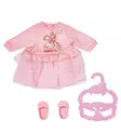 vaatesetti Sweet Baby Annabell-nukelle. Setiss=C3=A4 mekko, keng=C3=A4=
t ja henkari. - Nuket ja nuken tarvikkeet - 4001167704110 - 1