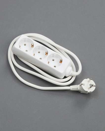 JATKOJOHTO 3M 3-OSAINEN MAADOITETTU - Jatkojohdot, kaapelikelat ja tarvikkeet - 6438140233301 - 1