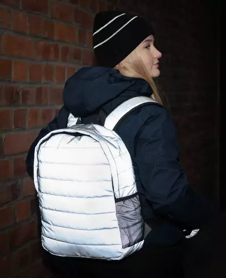 heijastava reppu - Laukut ja reput - 6410416094212 - 2