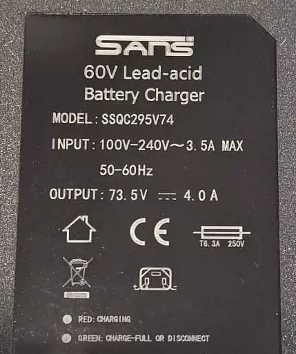 Senioriskootterin laturi 60V 4A - Sähköskootterin akut ja laturit - 802102 - 2