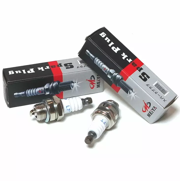 Raivaussahan sytytystulppa 2 tahtinen - Raivaussahan ja trimmerin varaosat - 6438417030824 - 1