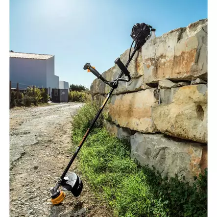 Ruohoraivuri McCulloch B33B 2-tahti siimapää ja vesakkoterä - Polttomoottoritrimmerit ja raivaussahat - 7391736161725 - 2