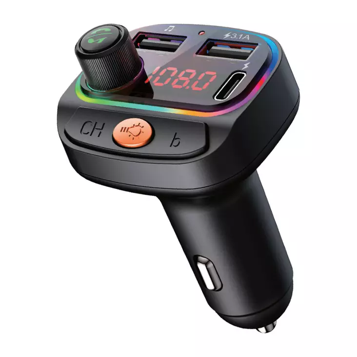 AX4 Autolaturi FM-lähetin 3xUSB - Tupakansytyttimet - 6418536034736 - 1