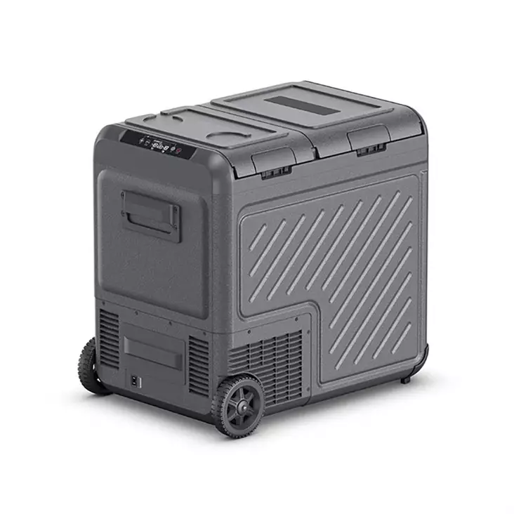 Matkajääkaappi pakastelokerolla ja pyörillä. - Matkajääkaapit ja kylmälaukut - 6438168117416 - 1