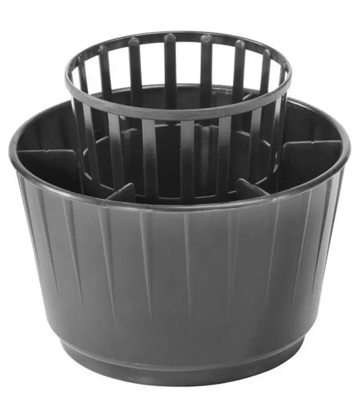 K=C3=A4yt=C3=A4nn=C3=B6llinen py=C3=B6re=C3=A4 aterinteline, jossa use=
ampi lokero ja poistettava sis=C3=A4osa valutusta varten. - Keittiötyövälineet - 6411760223648 - 1