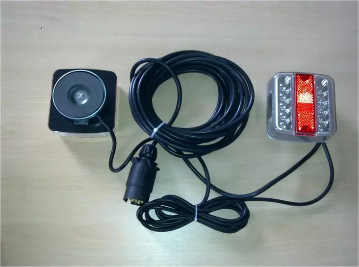 Peräkärryn led-valosarja magneetti kiinnityksellä - Peräkärryn takavalot - 6438168056739 - 1